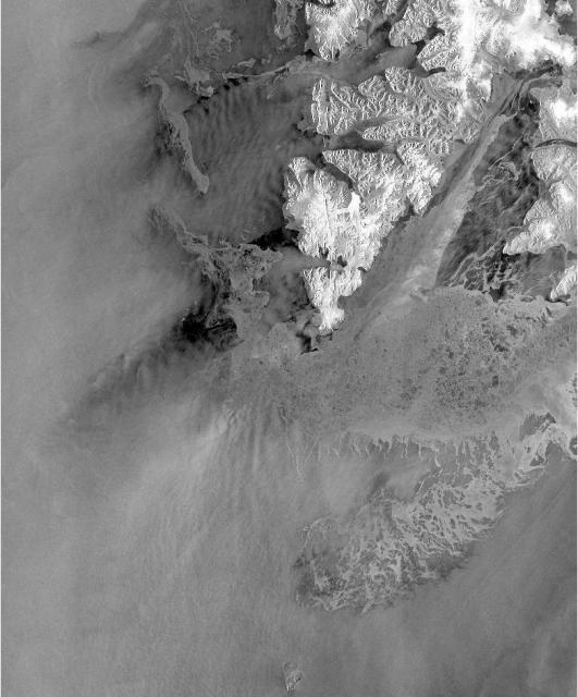 Figure 1: Subimage from 28 April 2010 showing a partly ice covered area close to Spitzbergen, Svalbard. (Data provider: NERSC)